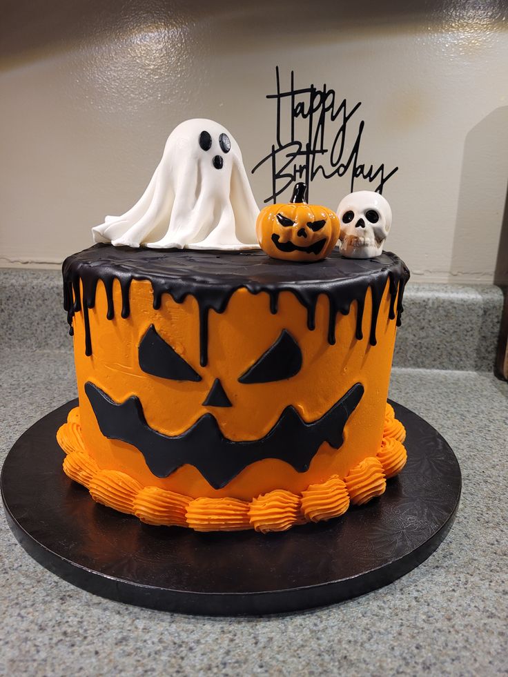 halloween pumpkin cake
